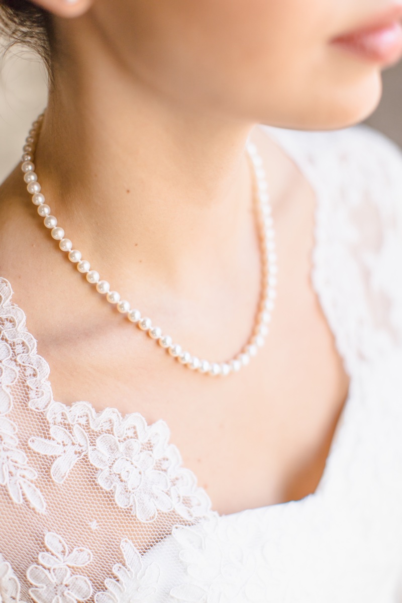 Collana di perle indossata