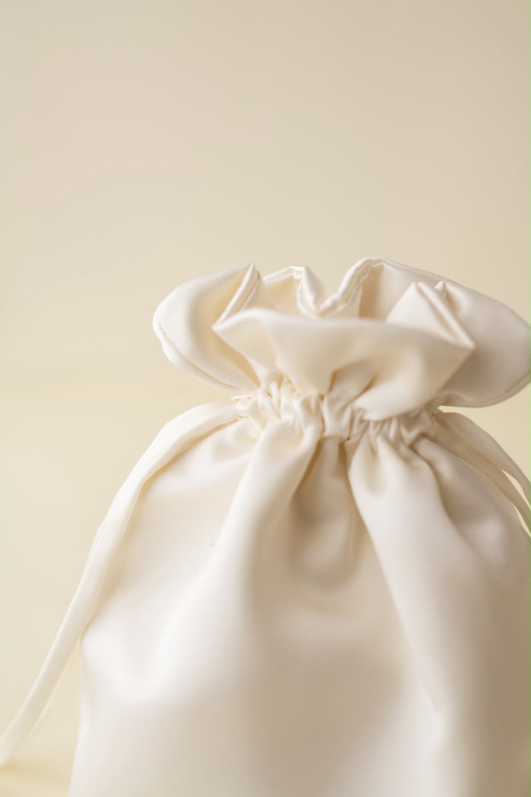 Borsetta da sposa in pura seta - immagine 3